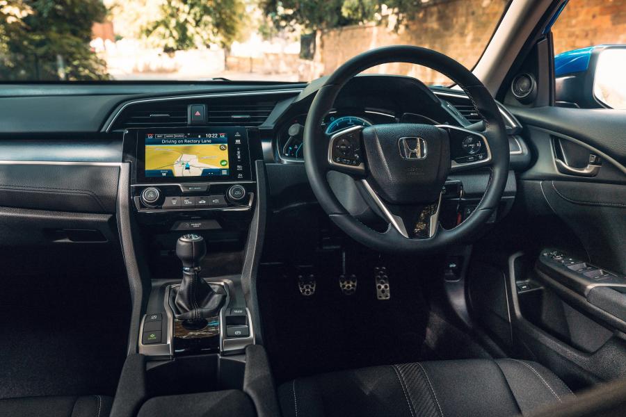 Торпедо Honda Civic Sedan (FC) 2018 года  (UK) (фото 83 из 94)